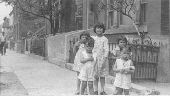 Neighborhood Street scene