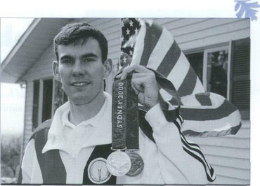 Vic Wunderle and his medals from Sydney